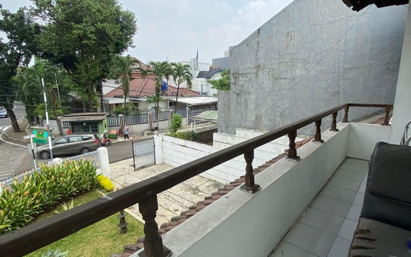 Di Jual Rumah di Jalan Lauser Kebayoran Baru Jakarta Selatan